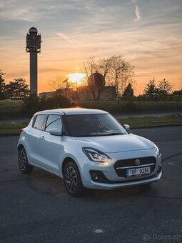 NOVÉ 2022 Suzuki Swift, 13750km, záruka 3 roky, 1 majitel