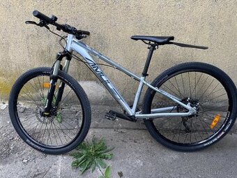 Amulet Youngster 27,5 juniorské + odpružená vidlice