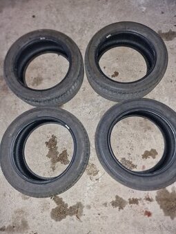 Dunlop 225/50 R17