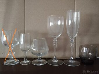 Sklenice na brandy, víno, sekt, whisky: - 1
