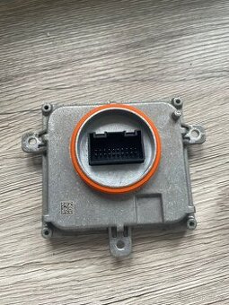 Řídící jednotka XENONU 4G0 907 397 Q