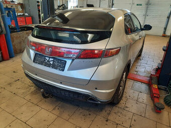 Náhradní díly Honda Civic 2006 1.8