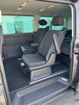 VW Multivan T6 long 2019 najeto 57tis.km Top stav
