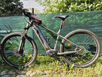 APACHE Hupahu MX1 510 17,5 Ah 21" (L) stříbrná 2024