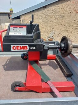 Vyvažovačka nákladních pneumatik Cemb C 206 - 1