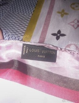 Louis Vuitton šátek