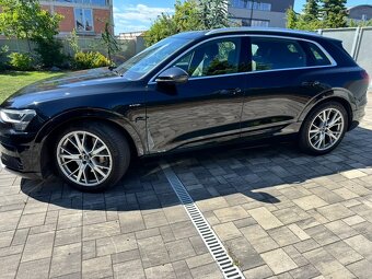 Audi e-tron 2020 55 quattro, 300kW