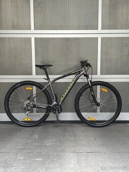 Horské kolo Specialized Rockhopper