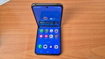 Samsung Galaxy Z Flip 4