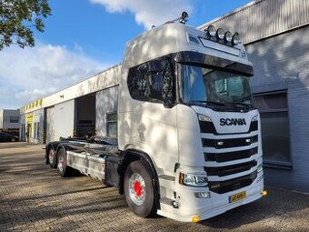 Scania R460 6x2 / Nosič kontejnerů Hiab / 242tkm