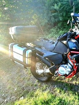 Givi alu kufry, top stav