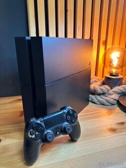 Sony PS4, 500 GB + 1x ovladač