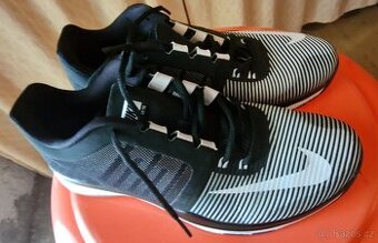 Sportovní obuv Niké training vel.44 nové