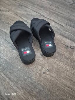 Pantofle TOMMY JEANS velikost 39