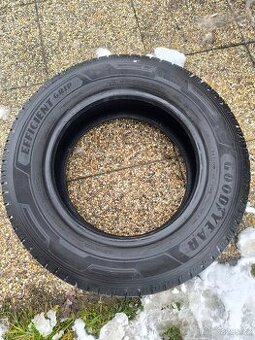 215/65/16 C Good Year letní