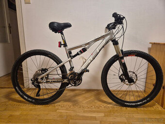 Superior XF 930, velikost S