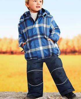 zimní souprava modrá kostkovaná kombinéza Tchibo 86-92