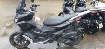 Aprilia sr gt 125 2024 4000km