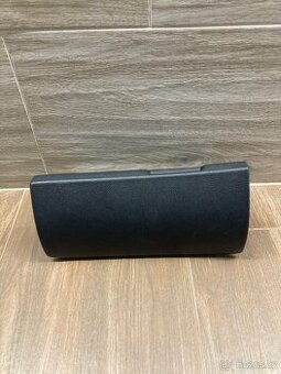 Škoda Fabia II. schránka 5J1857096B