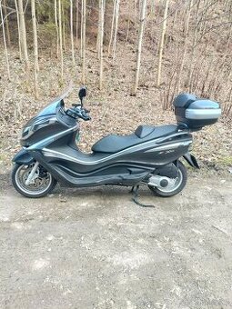 Piaggio X10 125