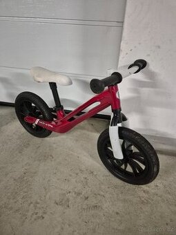 Odrážedlo Racer QPlay