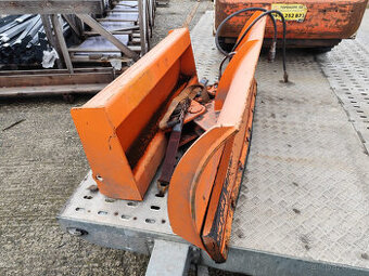 Snehova radlice /pluh/ na smykový nakladač.