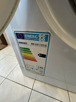 Indesit pračka třídy A+ ECO. Málo používaná. Plně funkční.