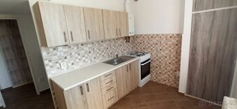 PRONAJMU BYT 1+1 V SEMILECH