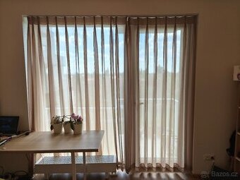 Luxusní ručně šitá záclona z vysoce kvalitního šifonu