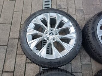 alu Superb3 Passat B8, zimní CWC 235.45.18 90%