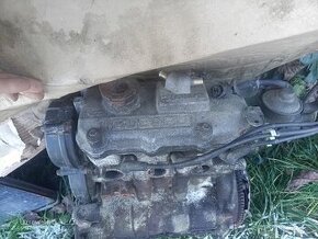 Motor a převodovka Justy - 1