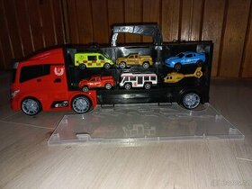 Kufr kamion s 9 plastovými autíčky, 2 vrtulníky a 1 motorkou - 1