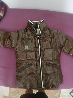 Hnědá zimní bunda ve stylu Moncler – vel. L