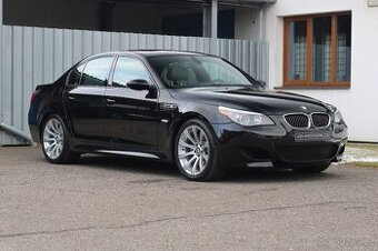 BMW E60 M5 5.0 V10