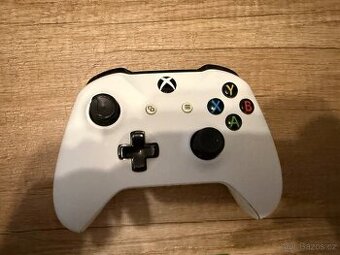 Ovladač na xbox