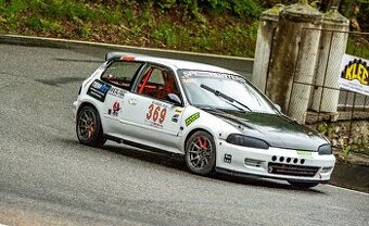 Honda civic 5g zavodní kastle