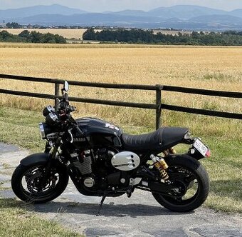 YAMAHA XJR-1300
