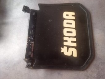 Škoda 100 100L 110L 110R zástěrka