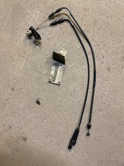 Lanko+ držák servomotorku tempomatu E34 - 1