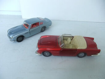 Dinky Toys: ASTON MARTIN vyborny,zbierkovy 100% stav