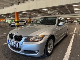 BMW 318D 2.0d E91 2011 CZ Automat Xenon Serviska