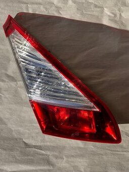 Valeo zadní levé světlo na Renault Megane lll. Hatchback