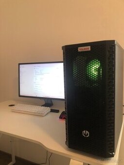 Herní PC HAL3000+ celý herní set