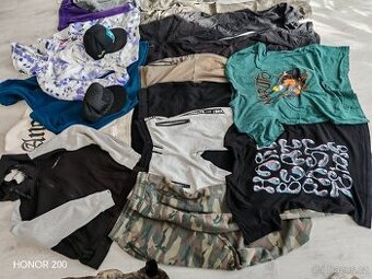 Oblečení pro kluka 12-15 let mikina tričko kalhoty tepláky