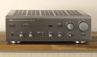Yamaha AX-550
