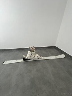 Dámské lyže, boty, hůlky