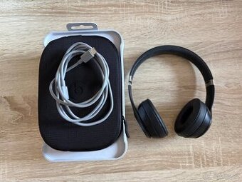 Apple Beats Solo 4