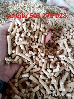 Dřevěné pelety , peletky , topeni , automat