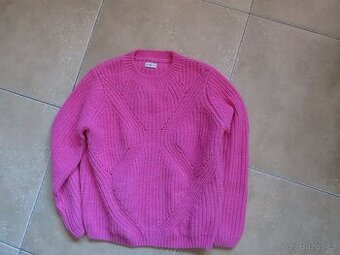 Dívčí svetr a mikina addidas