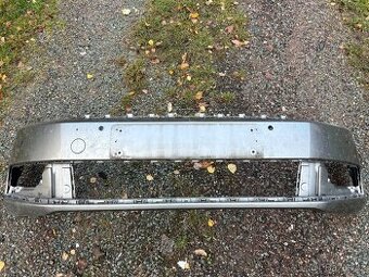 Prodám přední nárazník na Passat B7